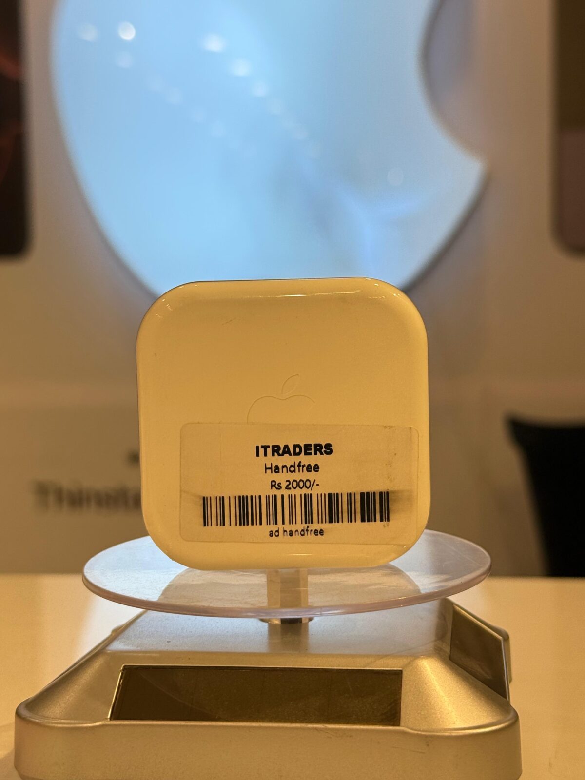 Handfree - Image 1